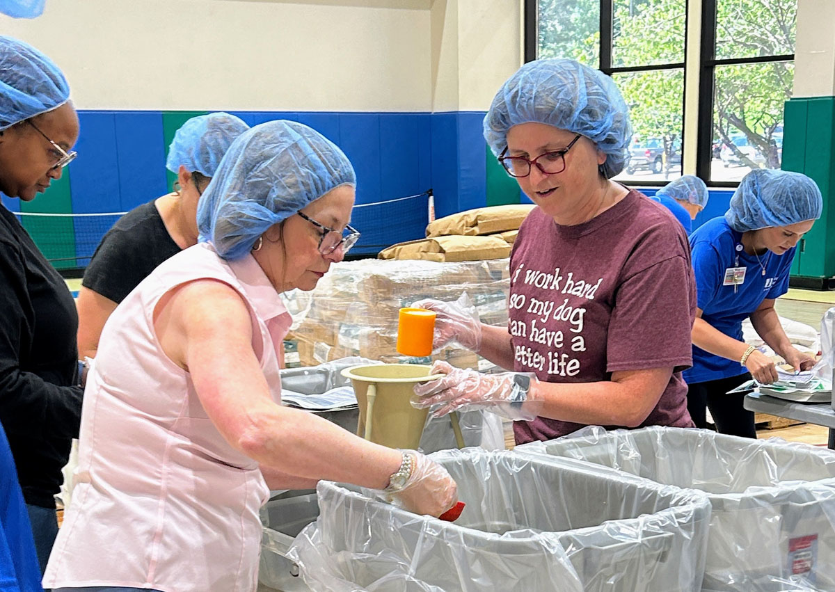 A scene from the Foundation's Saint Francis 150th Anniversary Food Packing Event