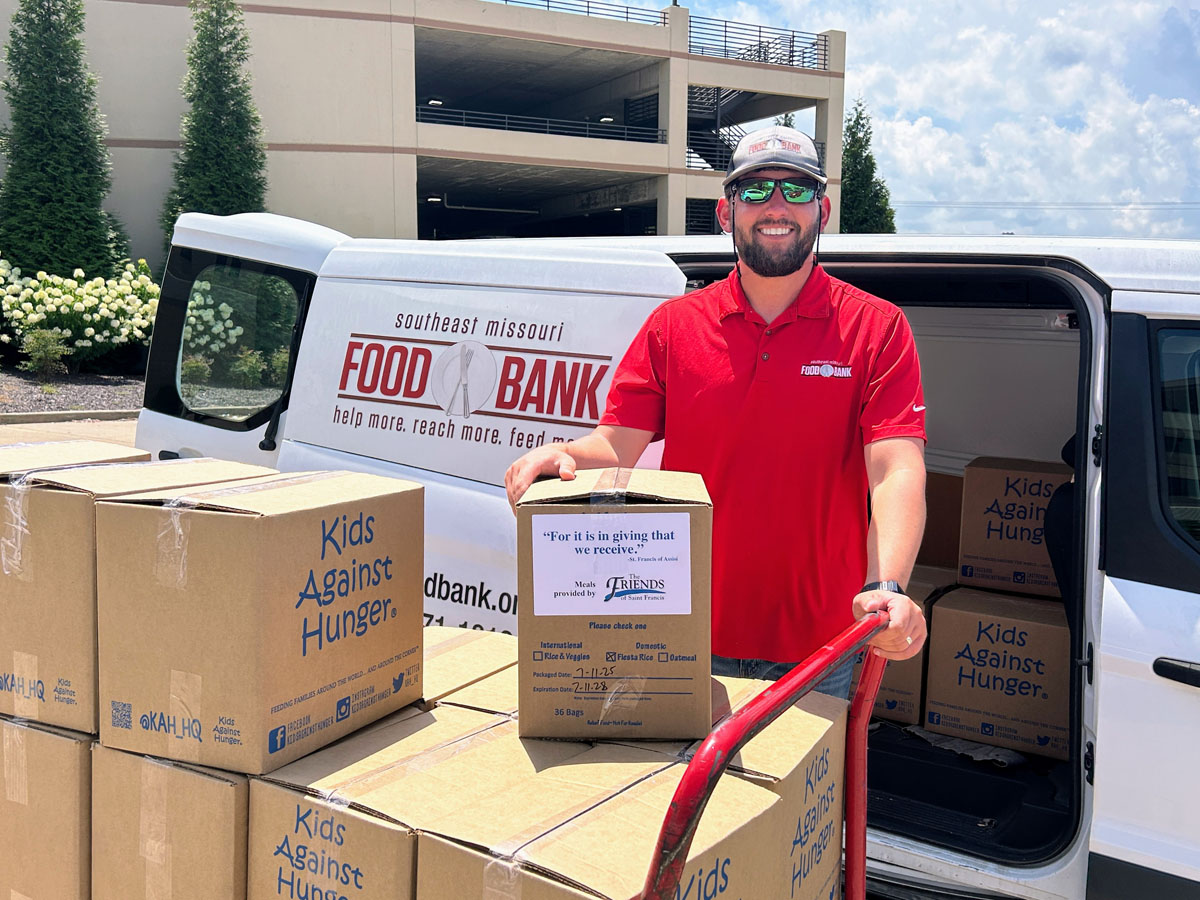 A scene from the Foundation's Saint Francis 150th Anniversary Food Packing Event