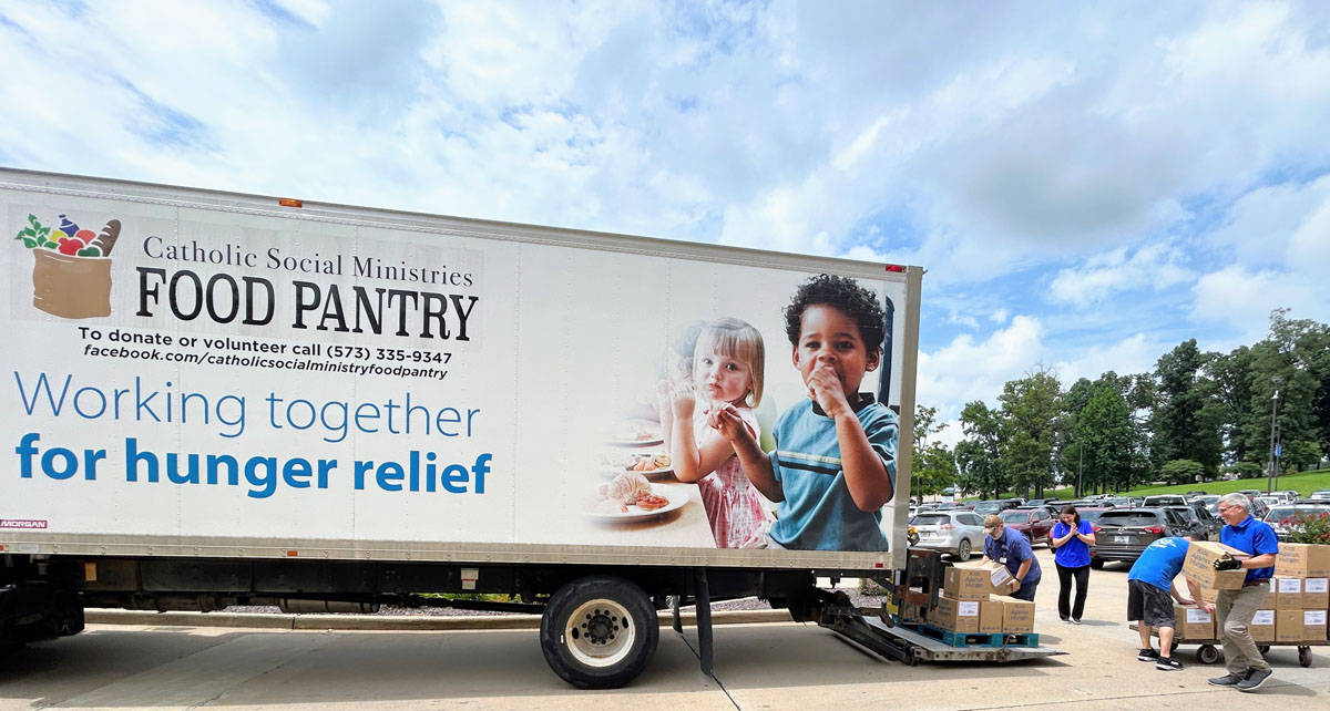 A scene from the Foundation's Saint Francis 150th Anniversary Food Packing Event
